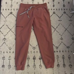 FIGS Zamora Jogger Scrub Pants FIONX